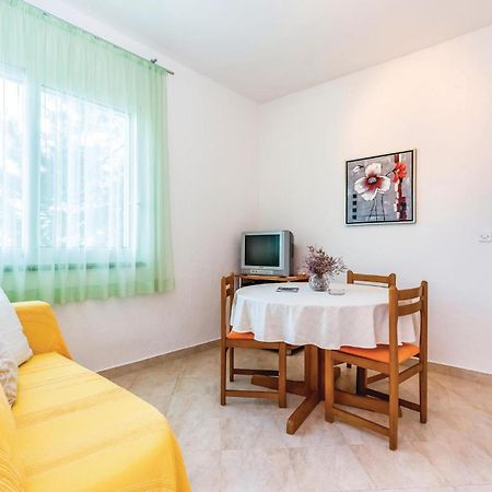 Awesome apartment in Supetarska Draga with 1 Bedrooms&WiFi Exteriör bild